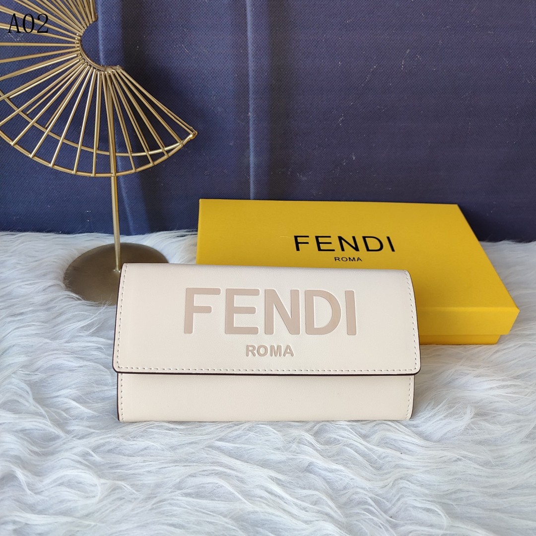 FENDI Roma Logo Clutch #179