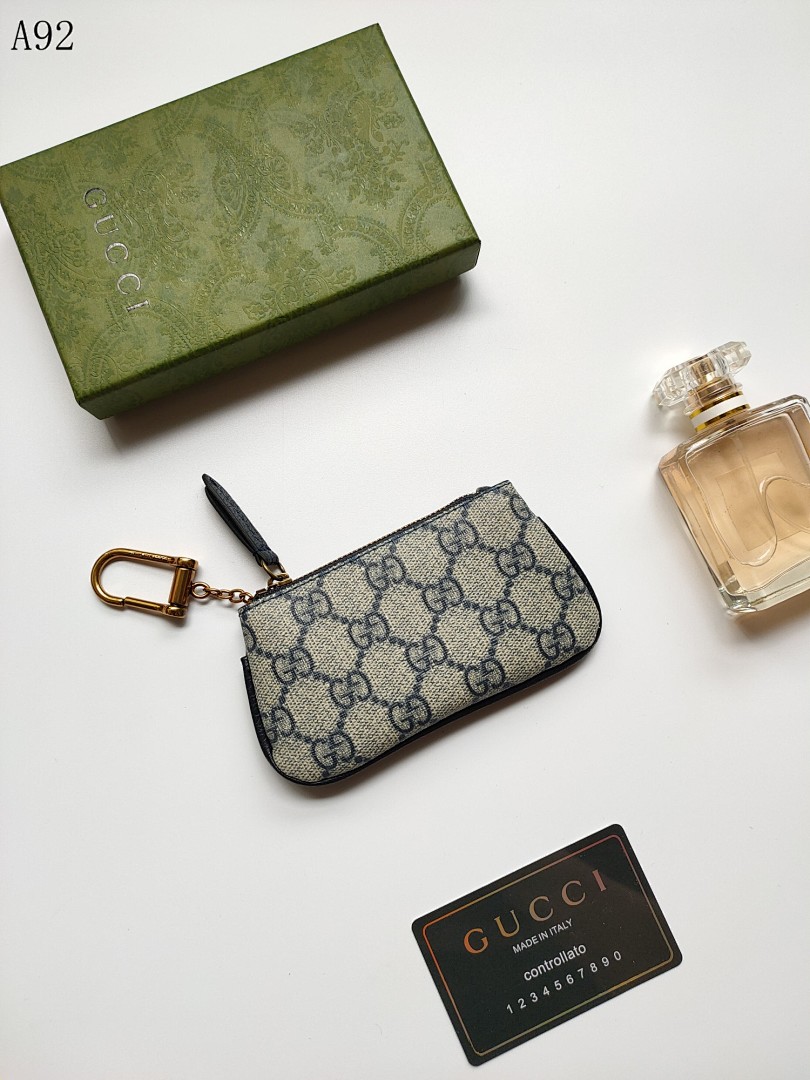 Gucc1 #A92 GG Supreme Key Pouch #157