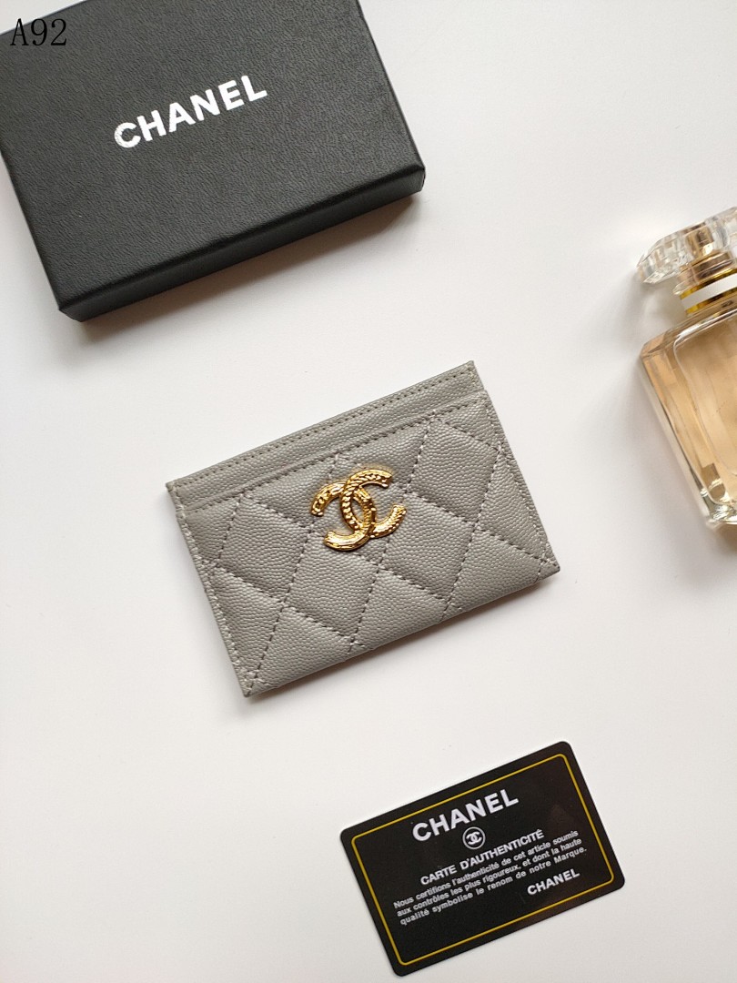 Chan3l Classic Quilted Card Holder #250