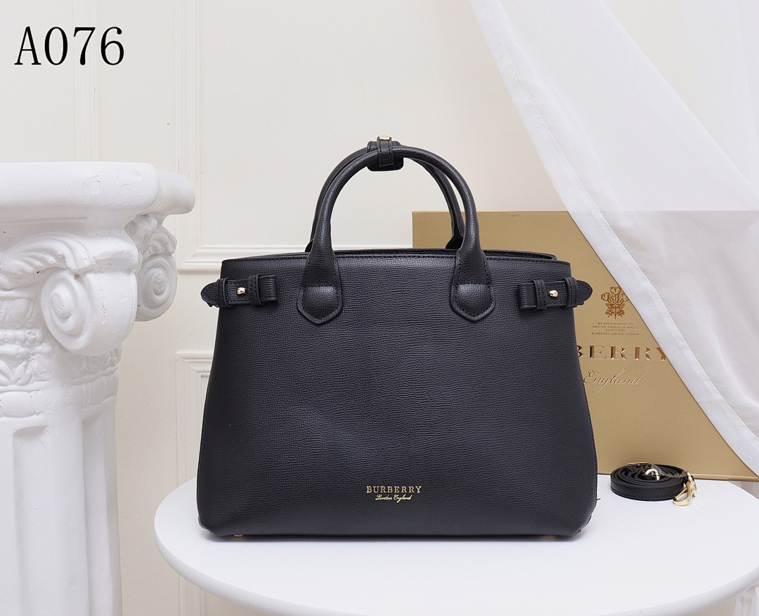 Burberyy + A076 + Small Leather Tote #90