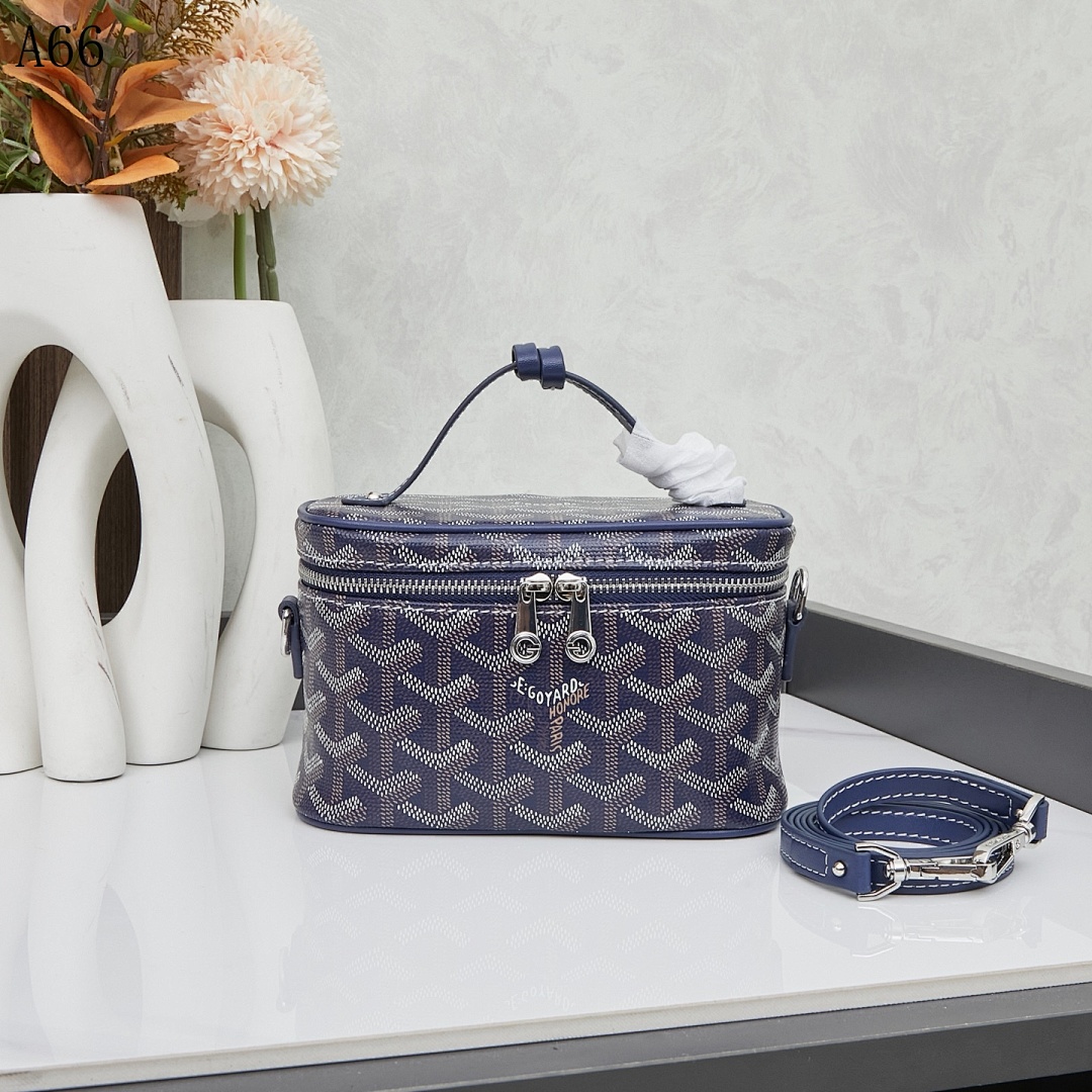 MCM + M60958 + Visetos Cosmetic Case #117