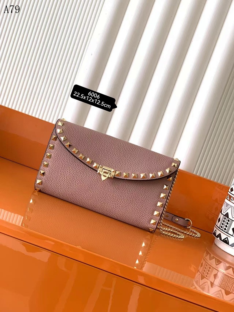Valentiino Rockstud Medium Clutch Bag #382 1 Valentiino Rockstud Medium Clutch Bag #382