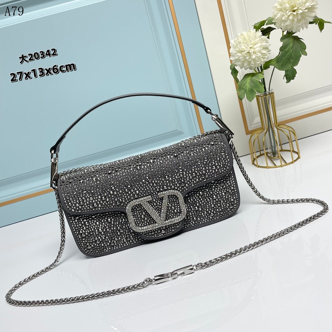 Valentiino Garavani Rockstud Chain Bag #358
