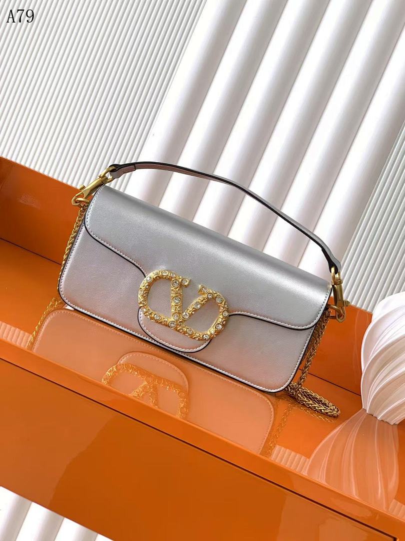 Valentiino Garavani Rockstud Lock Bag #346
