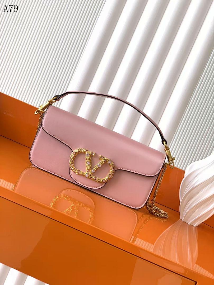 Valentiino Garavani Rockstud Lock Bag #343