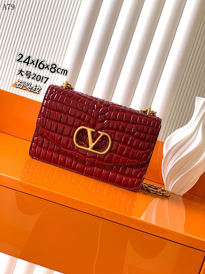 Valentiino + Rockstud + VLogo Bag #14