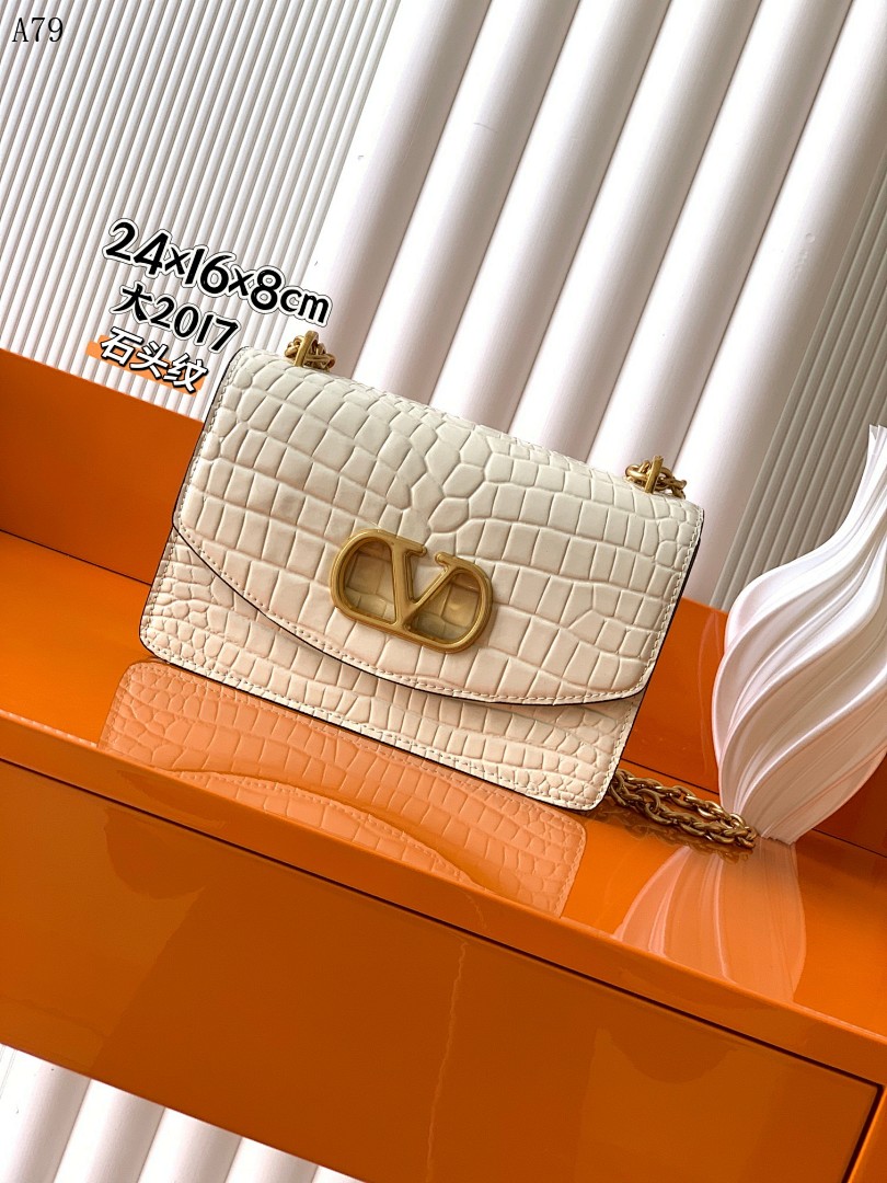 Valentiino + Rockstud# + Lock Bag #13