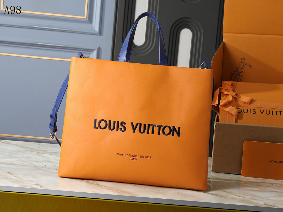 LVutton # Neverfull MM Tote Bag #49