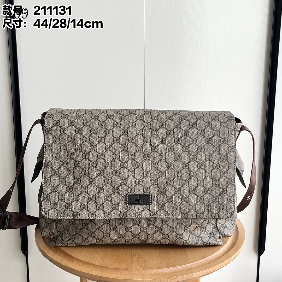 Gucc1 GG Supreme Messenger Bag #309