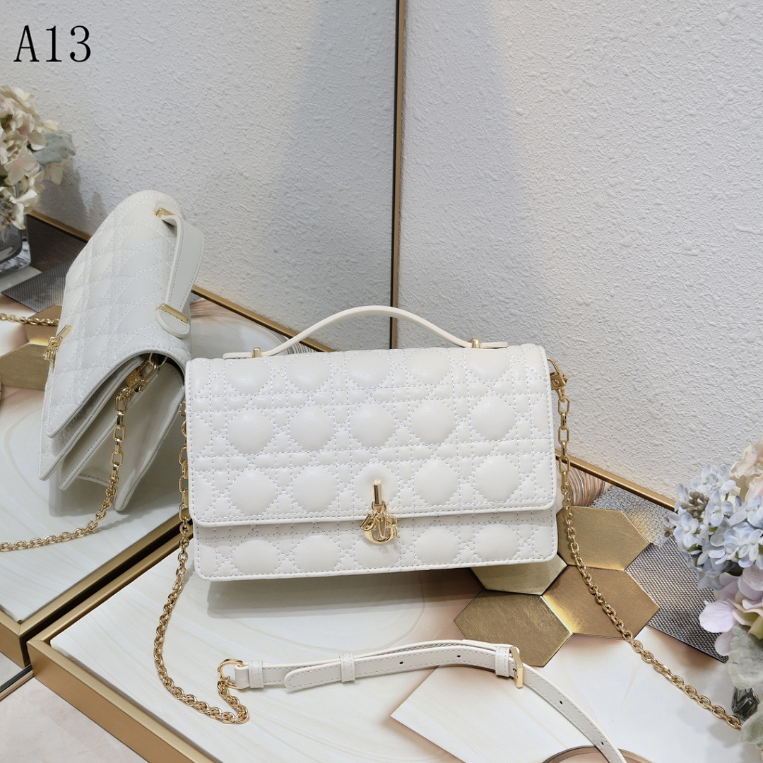 Diiior Lady Diiior Medium Quilted Leather Bag #2225