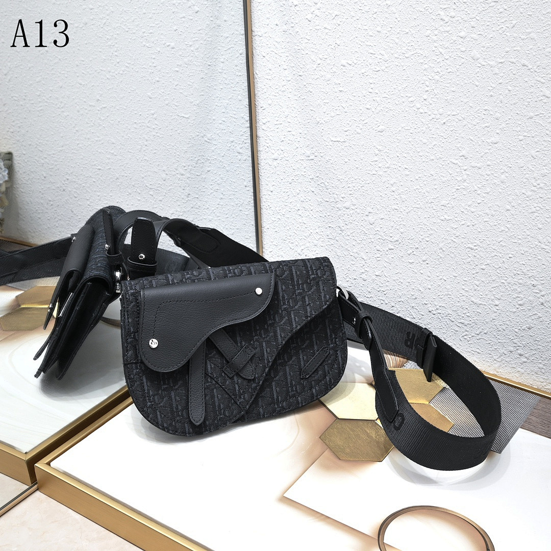 Diiior - Saddle Bag - A13 #2246 1 Diiior – Saddle Bag – A13 #2246