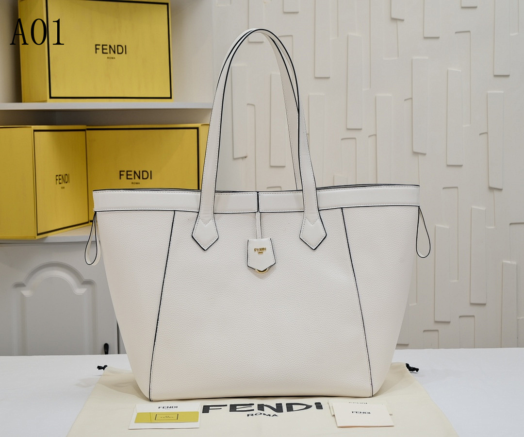 FENDI – A01 – Peekaboo Tote Bag #2530