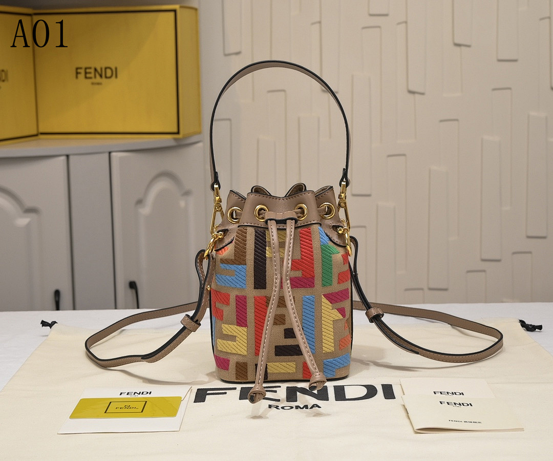 FENDI – Kan I Bag #2273