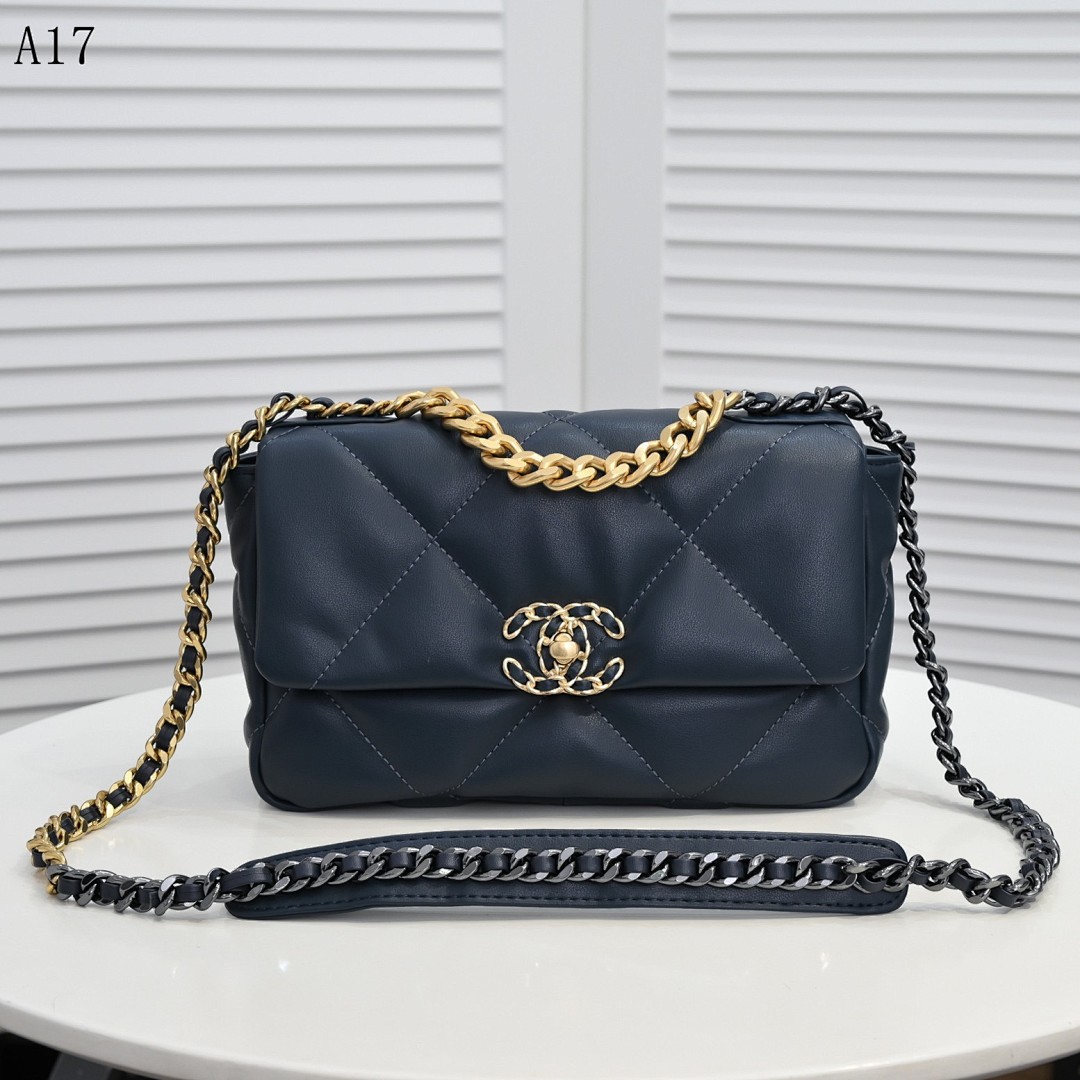 Chan3l Classic Flap Bag #2597