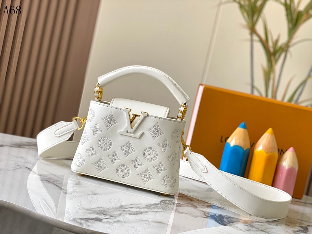 LVutton + A68 + Capucines Mini Bag #4319