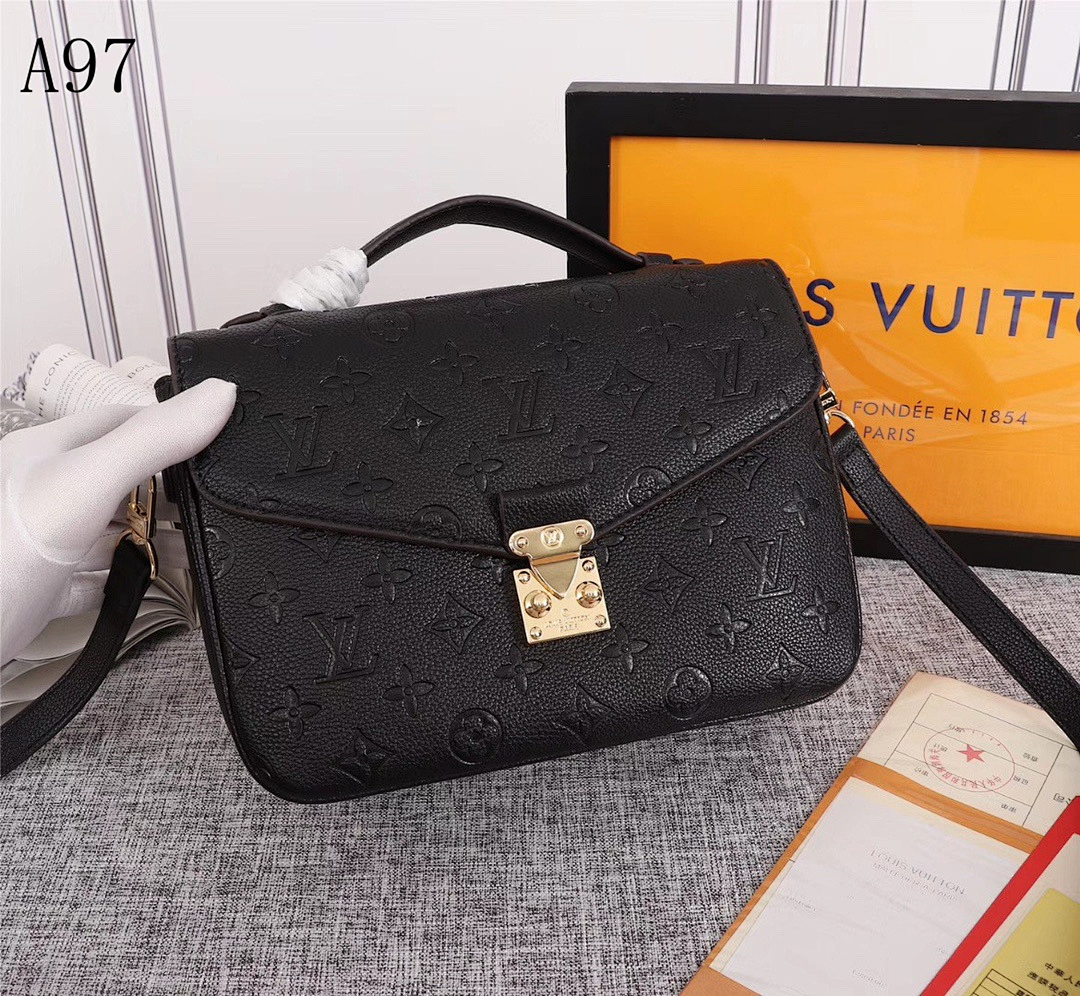 LVutton A97 Pochette Metis #3572
