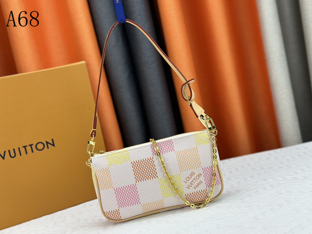 LVutton A68 Checkered Clutch #3860