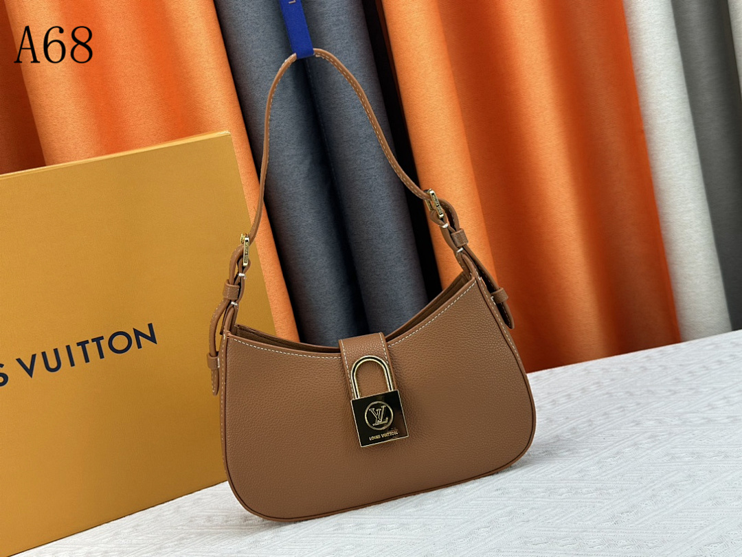 LVutton A68 Minaudière #3727 1 LVutton A68 Minaudière #3727