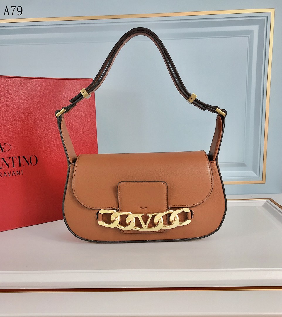 Valentiino + A79 + Rockstud Bag #5392
