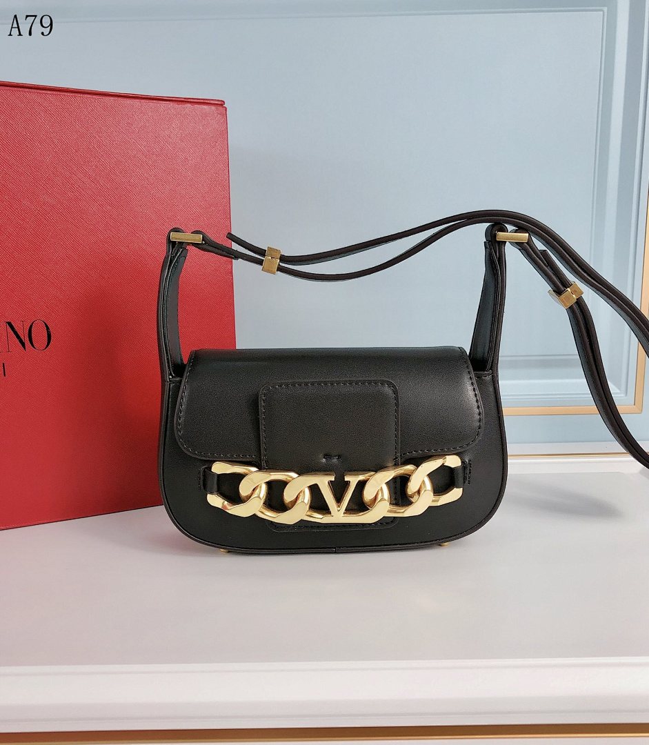 Valentiino + A79 + Rockstud Chain Bag #5252