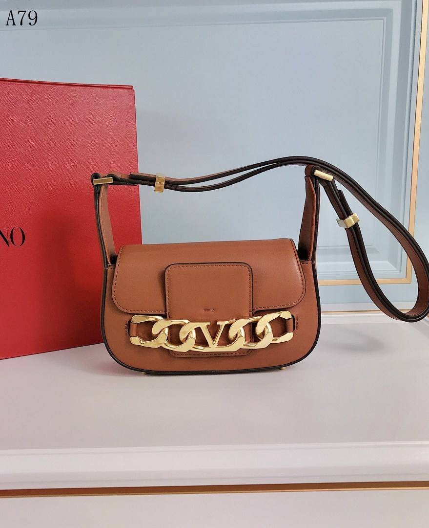 Valentiino + A79 + Rockstud Lock Bag #5144