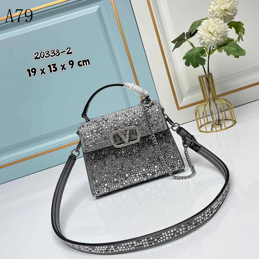 Valentiino + 20338-2 + Rockstud Bag #5337