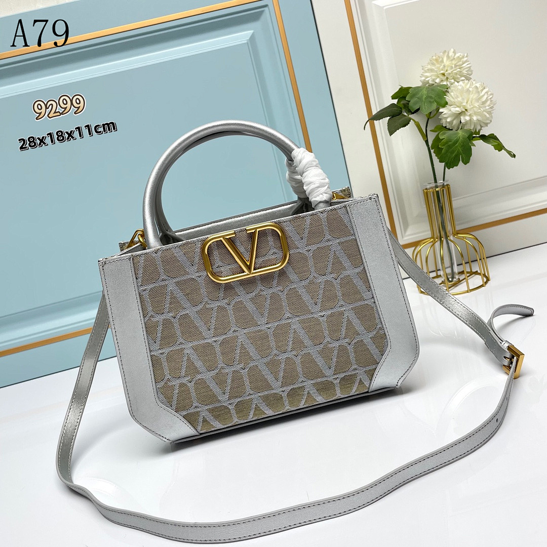 Valentiino + A79 + Rockstud Lock Bag #5367