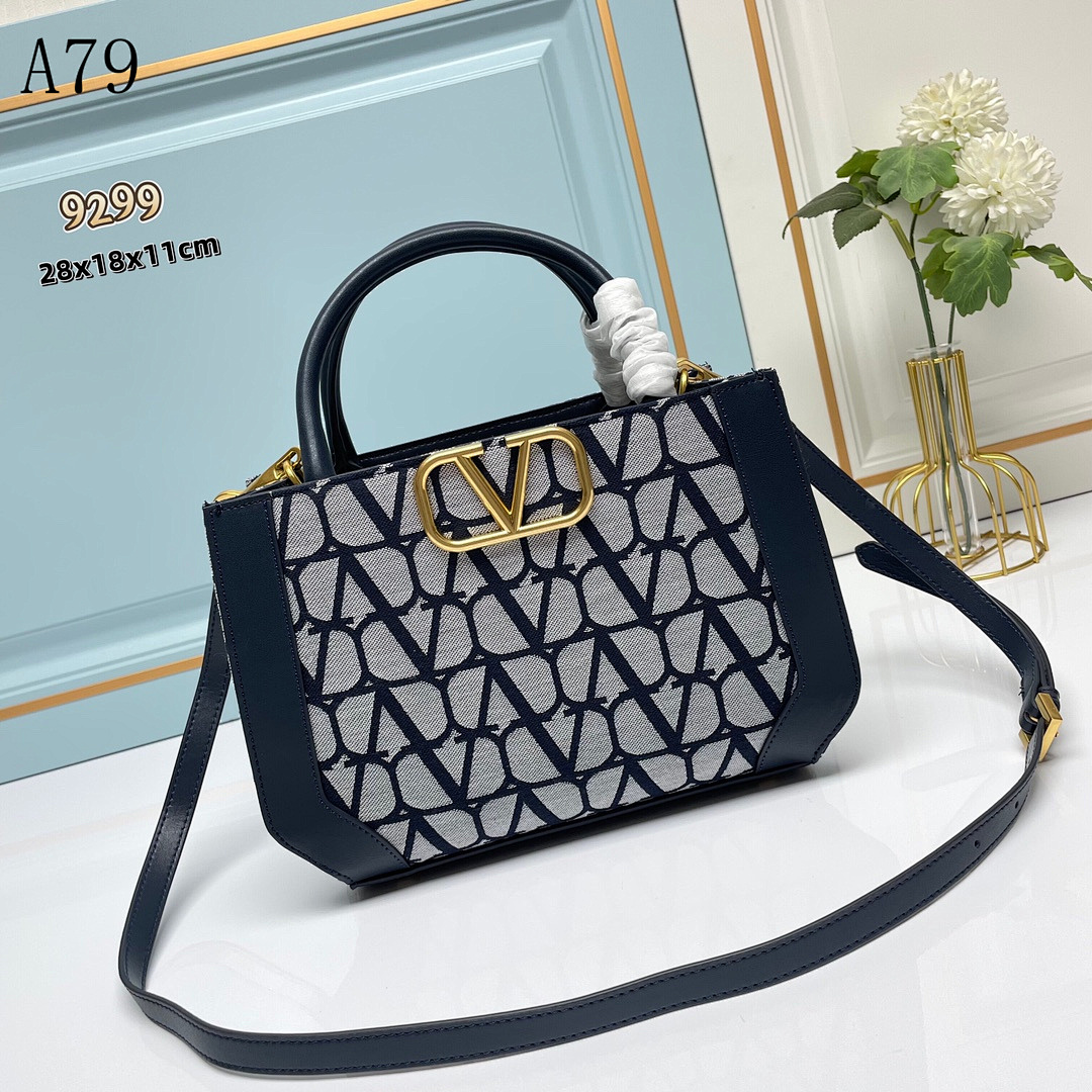 Valentiino + A79 + VLogo Tote Bag #5199