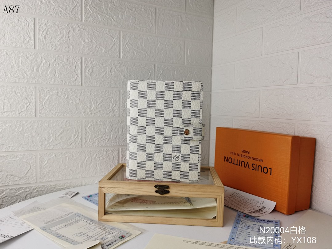 LVutton N20004 Damier Azur Wallet #5907