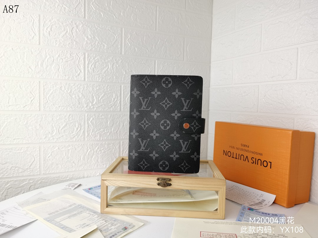 LVutton M20004 Black Monogram Wallet #5917