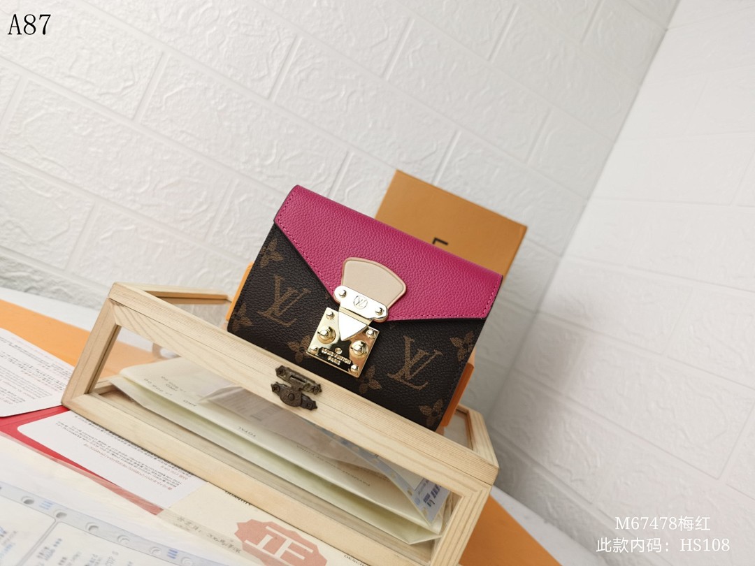LVutton M67478 Lockme Bag #5924