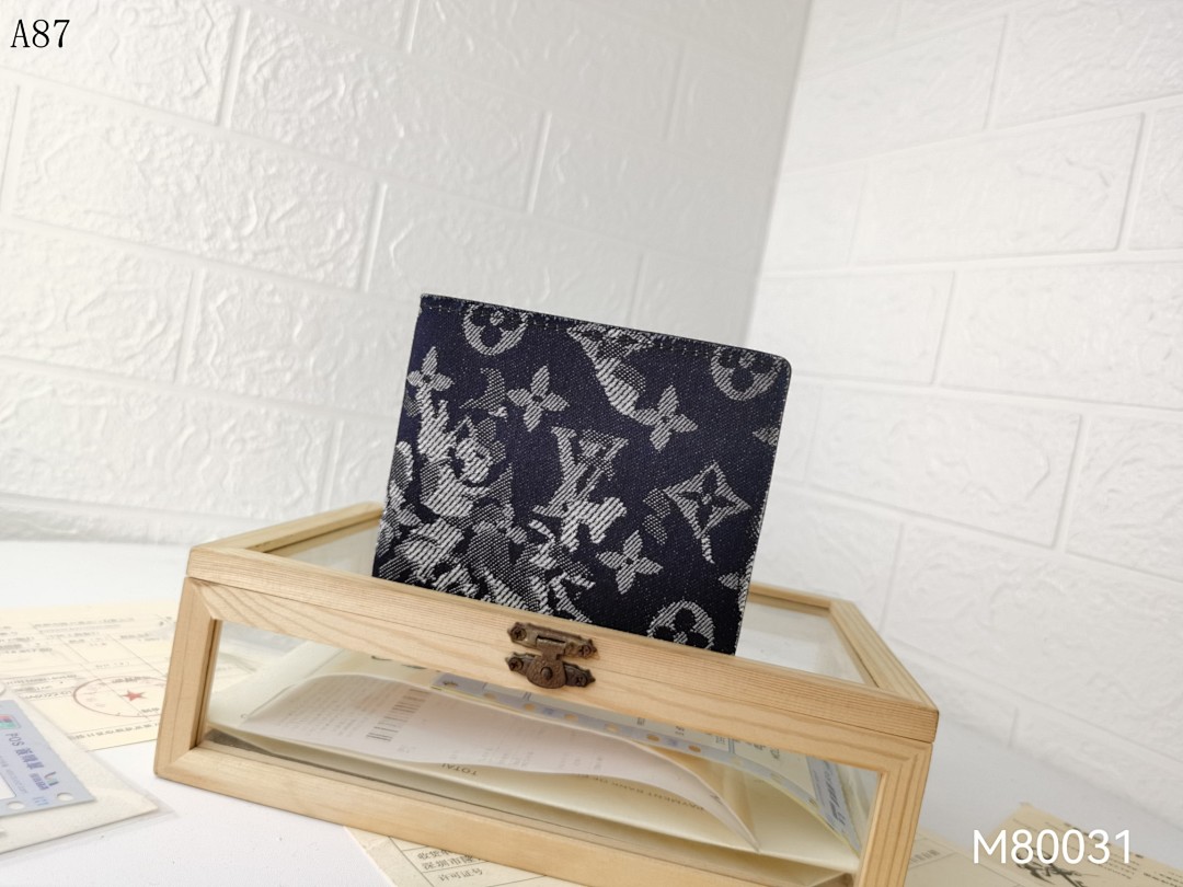 LVutton Monogram Canvas Wallet #923