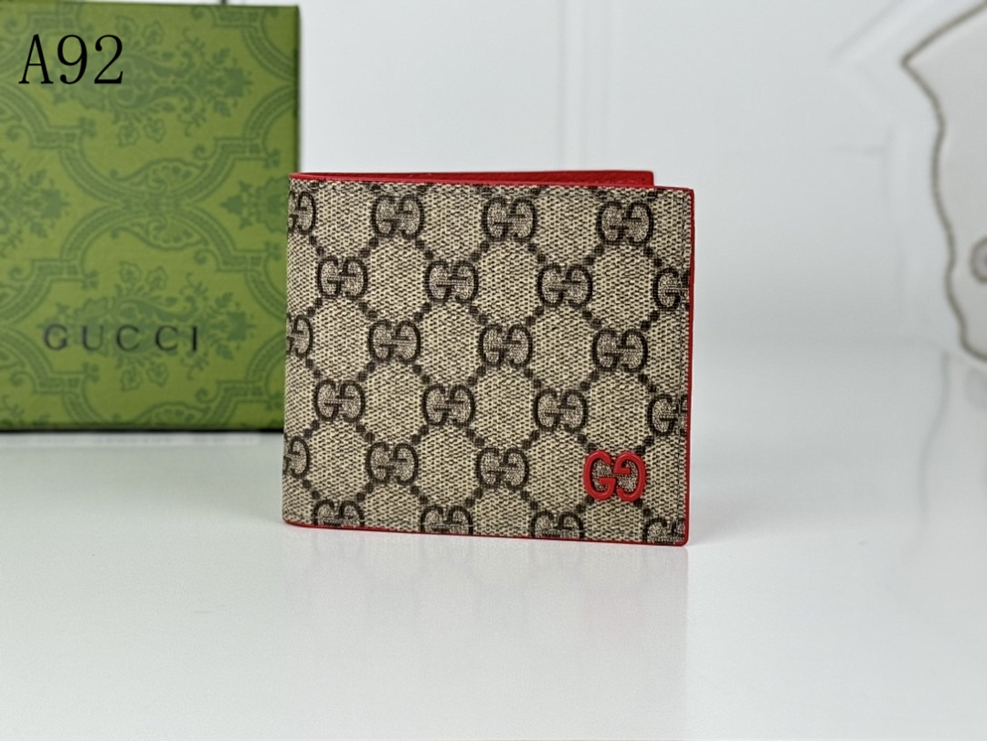 Gucc1 GG Supreme Bifold Wallet #804