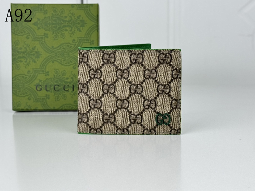 Gucc1 GG Supreme Bifold Wallet #803