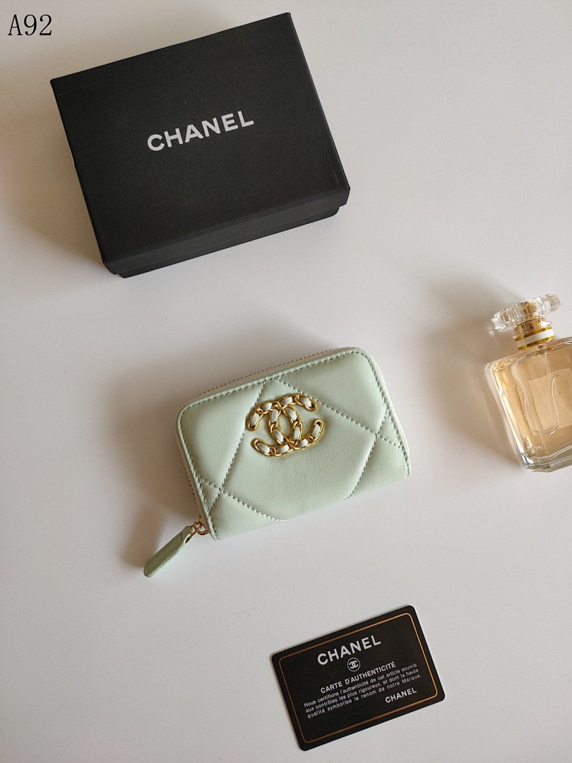 Chan3l Classic Quilted Card Holder #3086