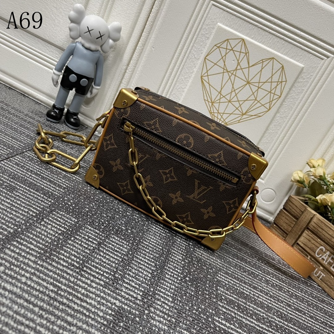 LVutton + A69 + Box Bag #4383