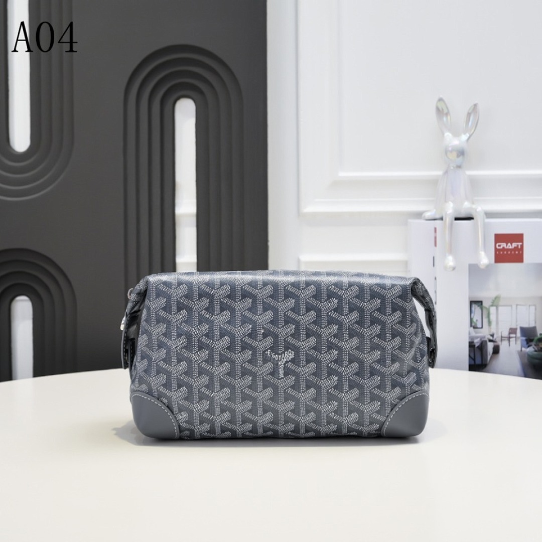 Karl Lagerfeld + A04 + Signature Print Dopp Kit #6016