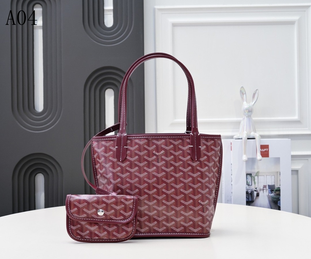 MCM + MCM Medium Tote Bag #524