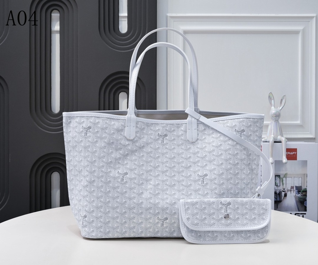 A04 – Monogram Tote Bag Set #513