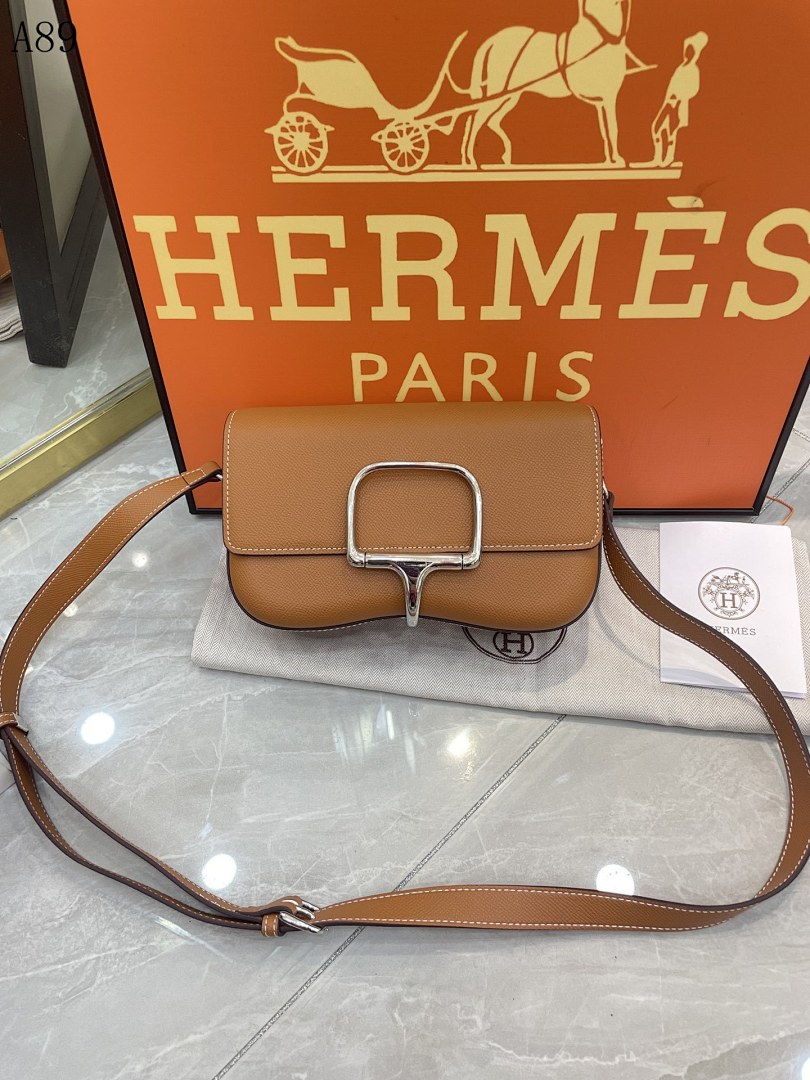 Hermès + Constance + Bag #5700