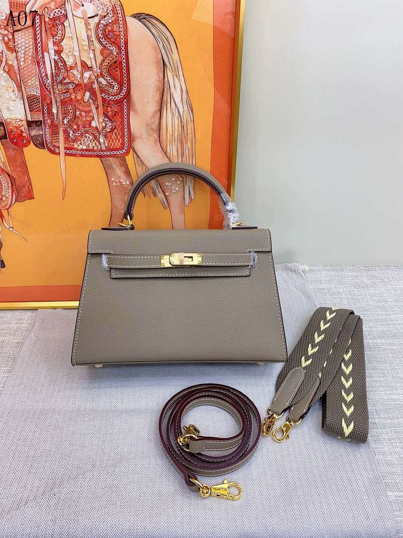 Hermès + Kelly 25 + Sellier #5677