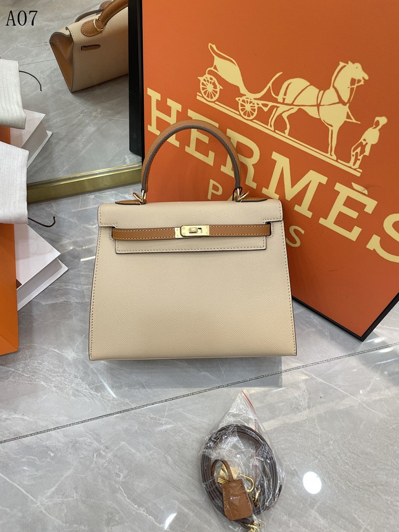 Hermès Model# Kelly Bag #5816