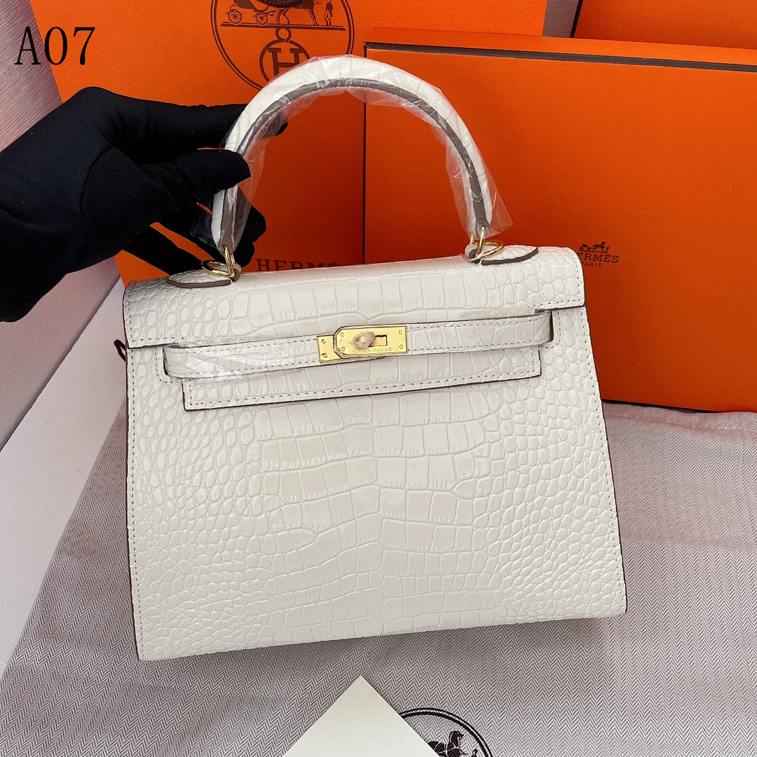 Hermès Model A07 Kelly Bag #5773