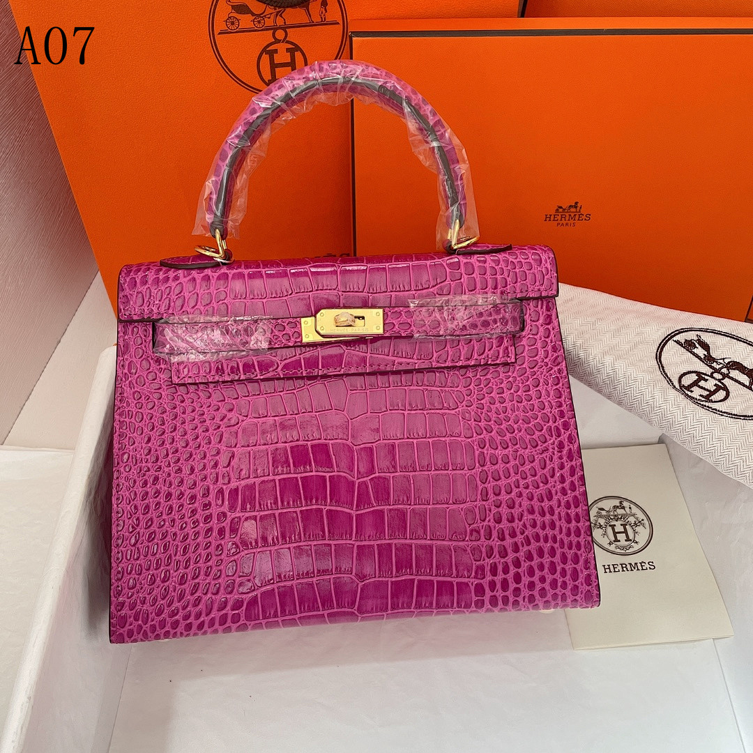 Hermès Model A07 Kelly Bag #5640