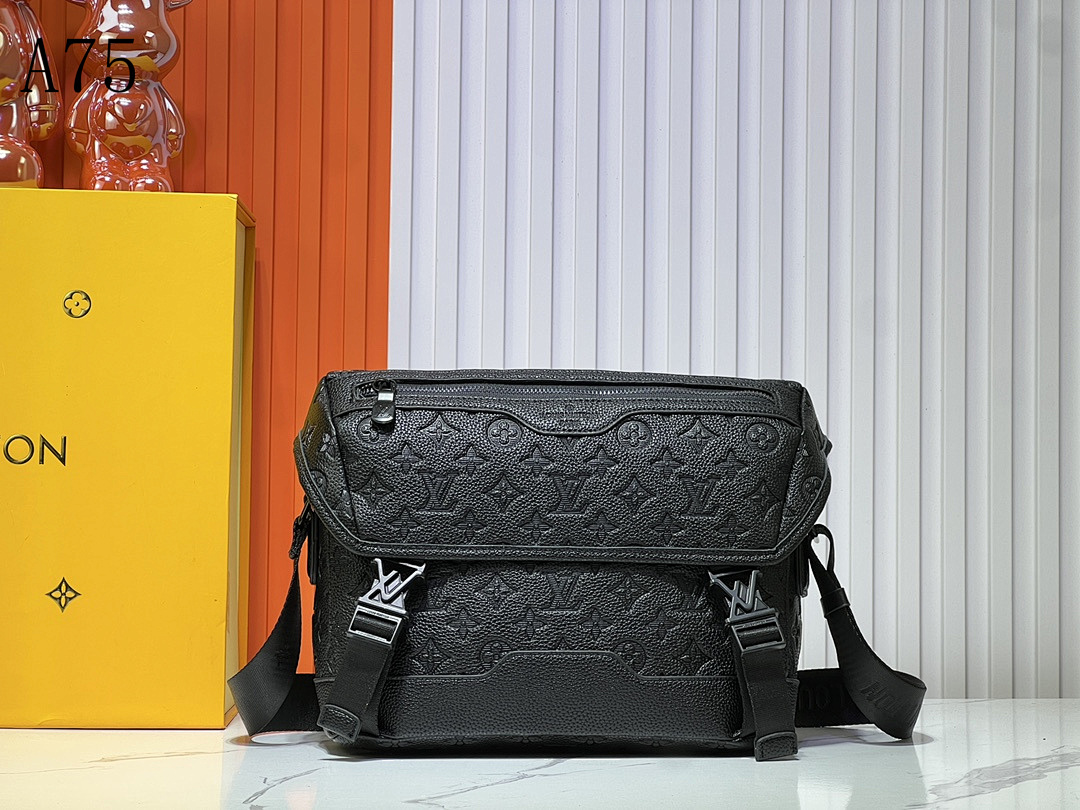LVutton + A75 + Messenger Bag #4015