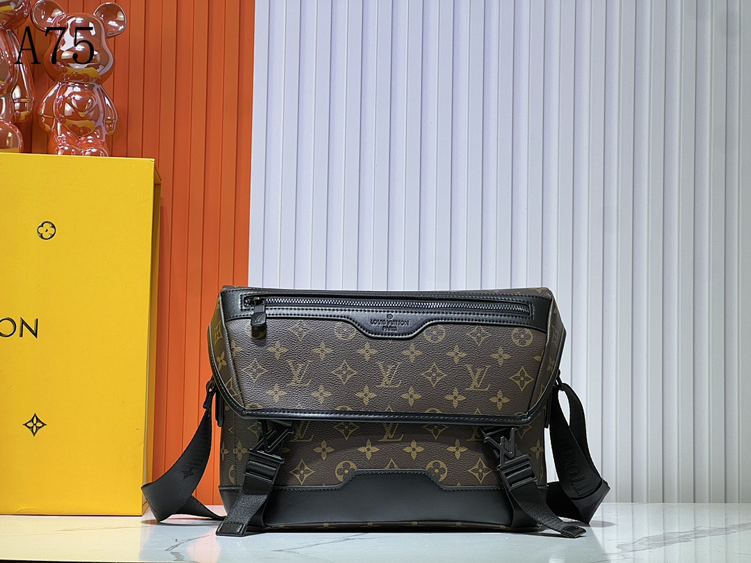 LVutton + A75 + Messenger Bag #4009
