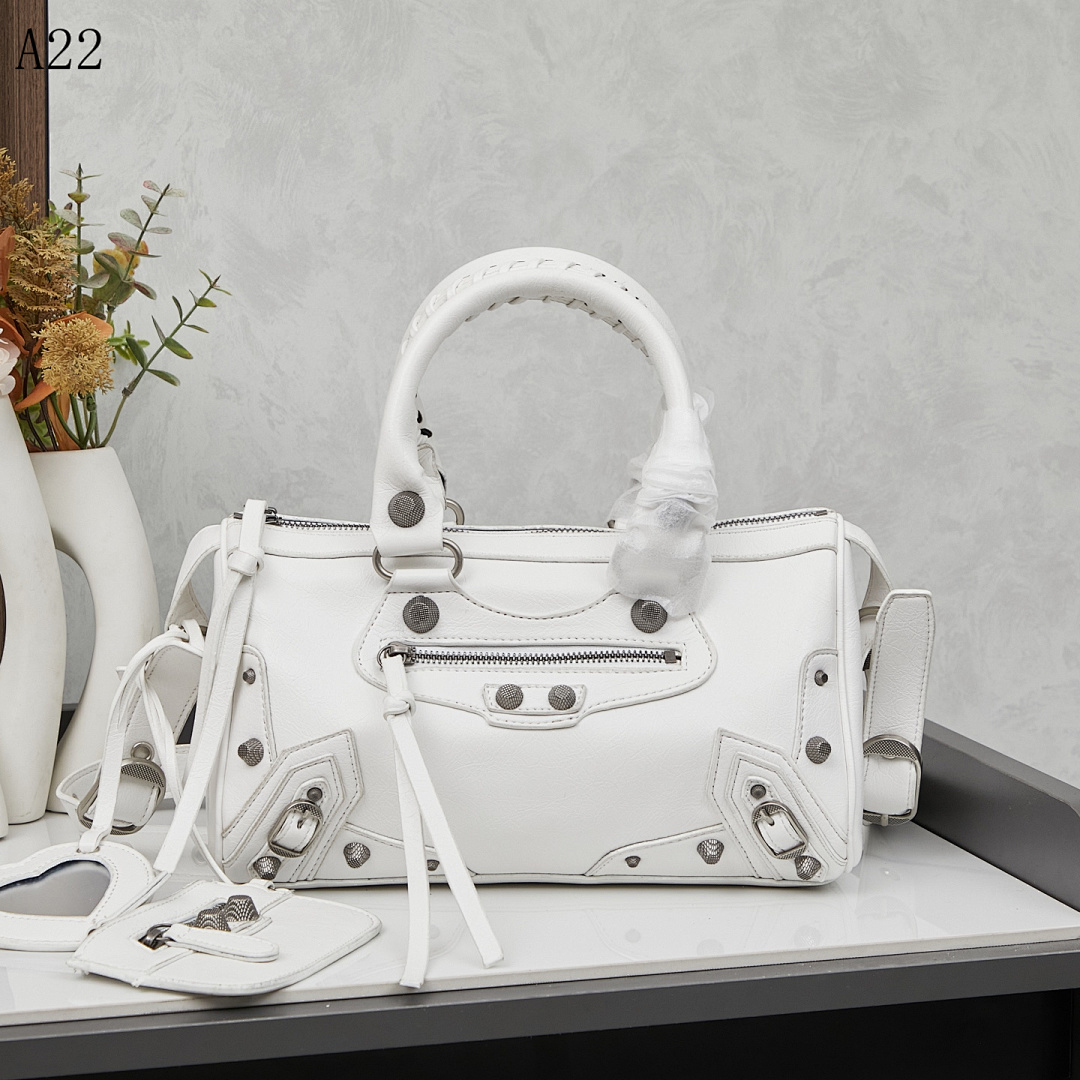 A22 Luxury White Designer Handbag #6215