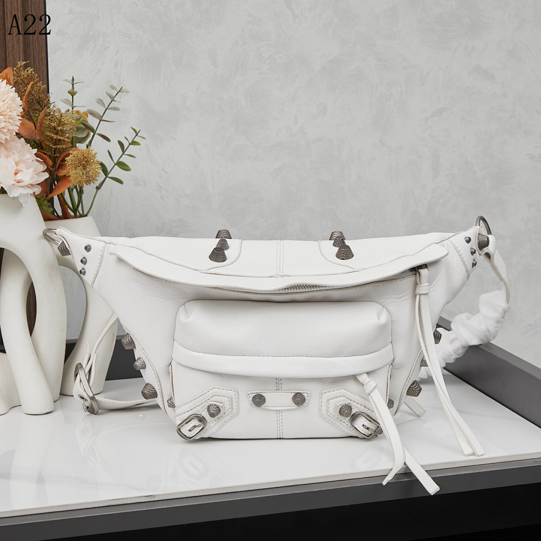A22 White Leather Crossbody Bag #6171