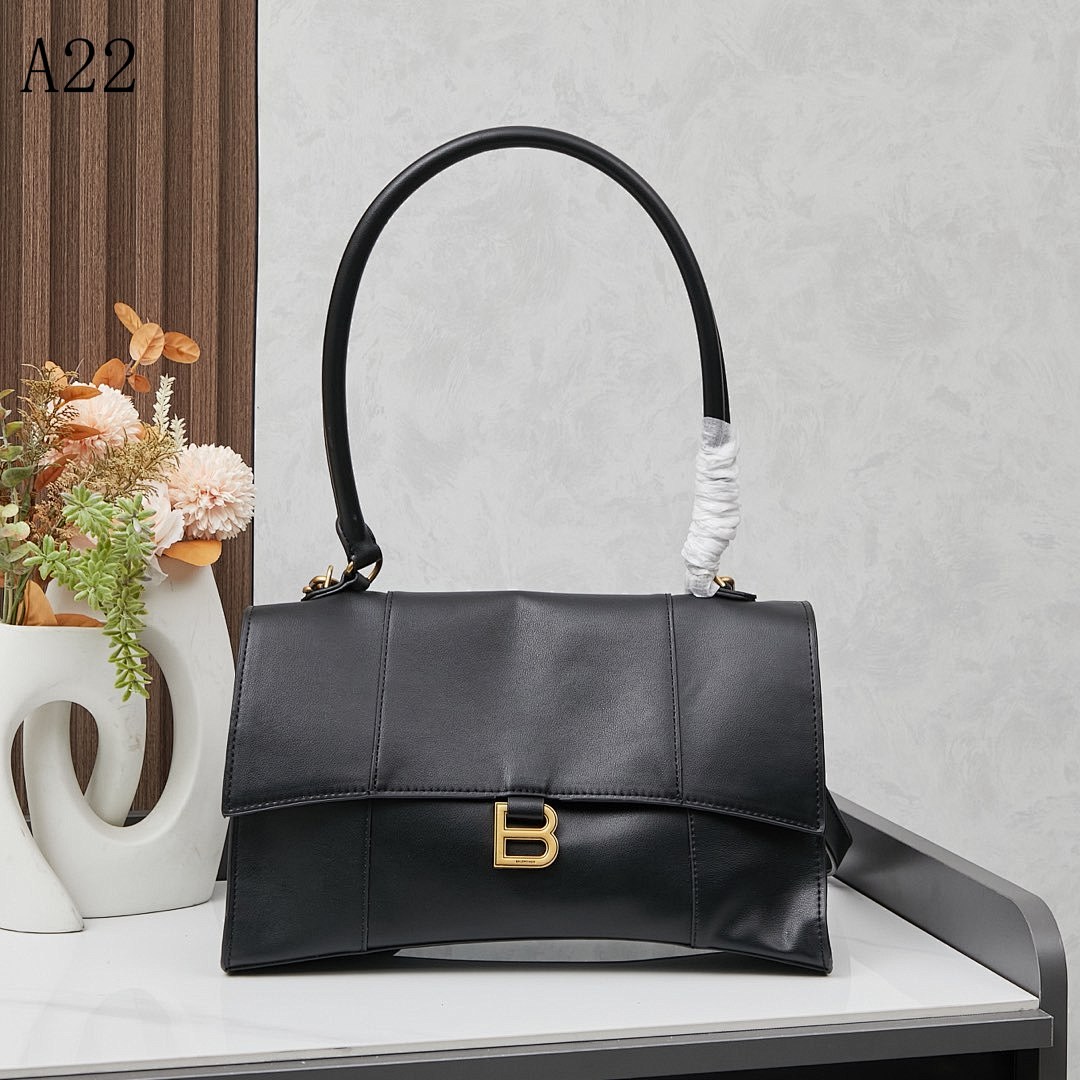 Bally – A22 – Elegant Black Leather Tote Bag #3072