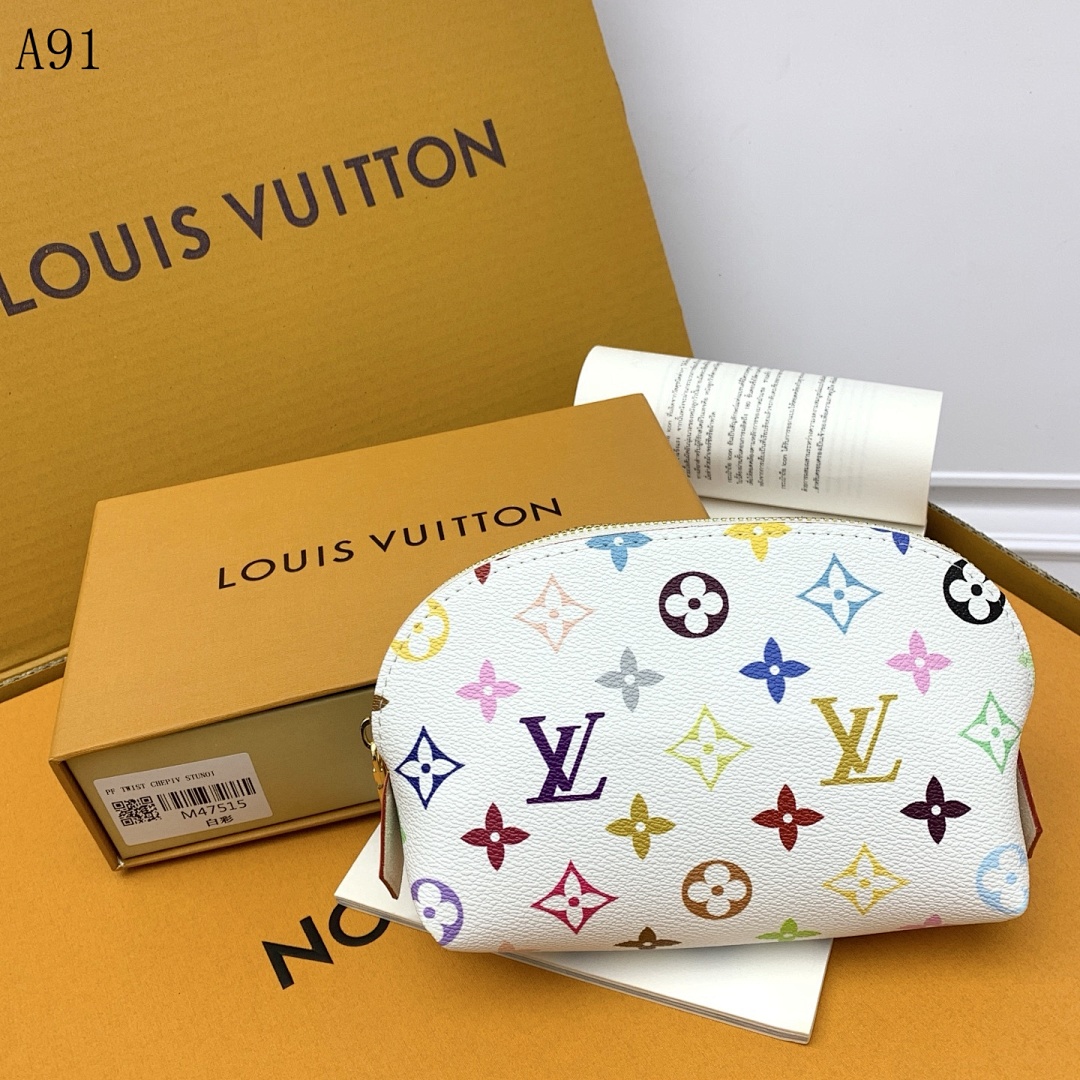 LVutton Multicolor Monogram Canvas Pochette #727